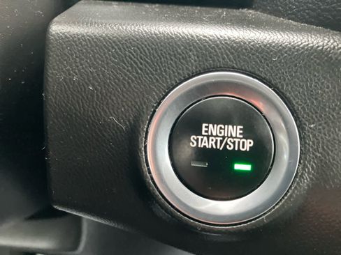 Used 2022 GMC Terrain SLE w/ Driver Convenience Package image 26