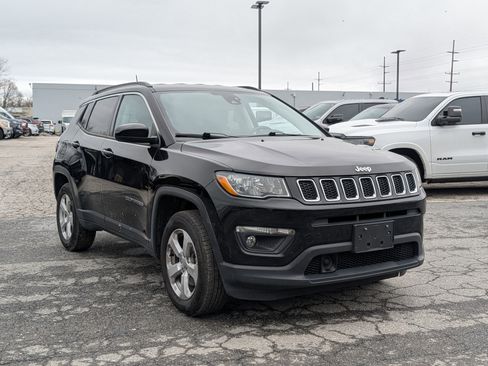Used 2021 Jeep Compass Latitude w/ Driver Assistance Group image 7