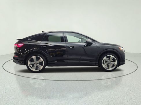 Used 2024 Audi Q4 e-tron Premium Plus w/ Premium Plus AWD/4WD image 4