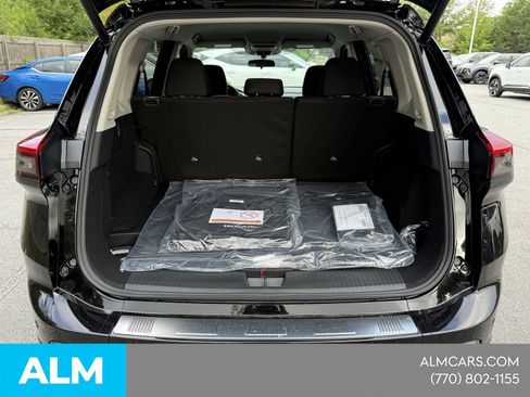 Used 2025 Nissan Rogue SV image 32