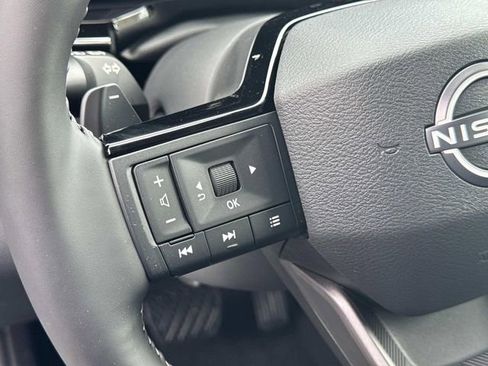 New 2026 Nissan Pathfinder SL image 26