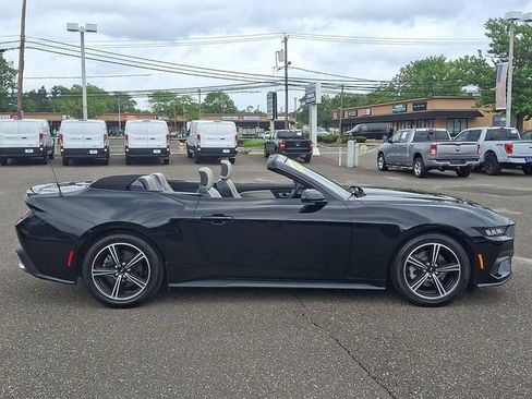 Used 2024 Ford Mustang Premium RWD image 7