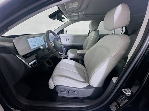 Used 2024 Hyundai Ioniq 5 Limited image 13