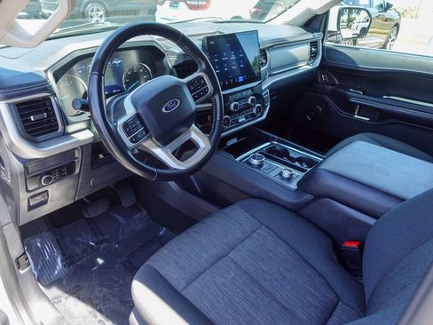 Used 2024 Ford Expedition Max XLT AWD/4WD image 12