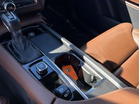 Used 2022 Volvo XC90 T6 Inscription w/ Lounge Package image 28