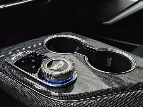 New 2026 Cadillac Optiq Luxury 1 RWD image 19