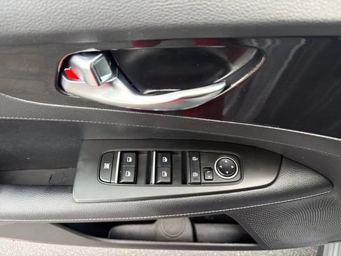 Certified 2023 Kia Forte GT-Line w/ GT-Line Premium Package FWD image 18