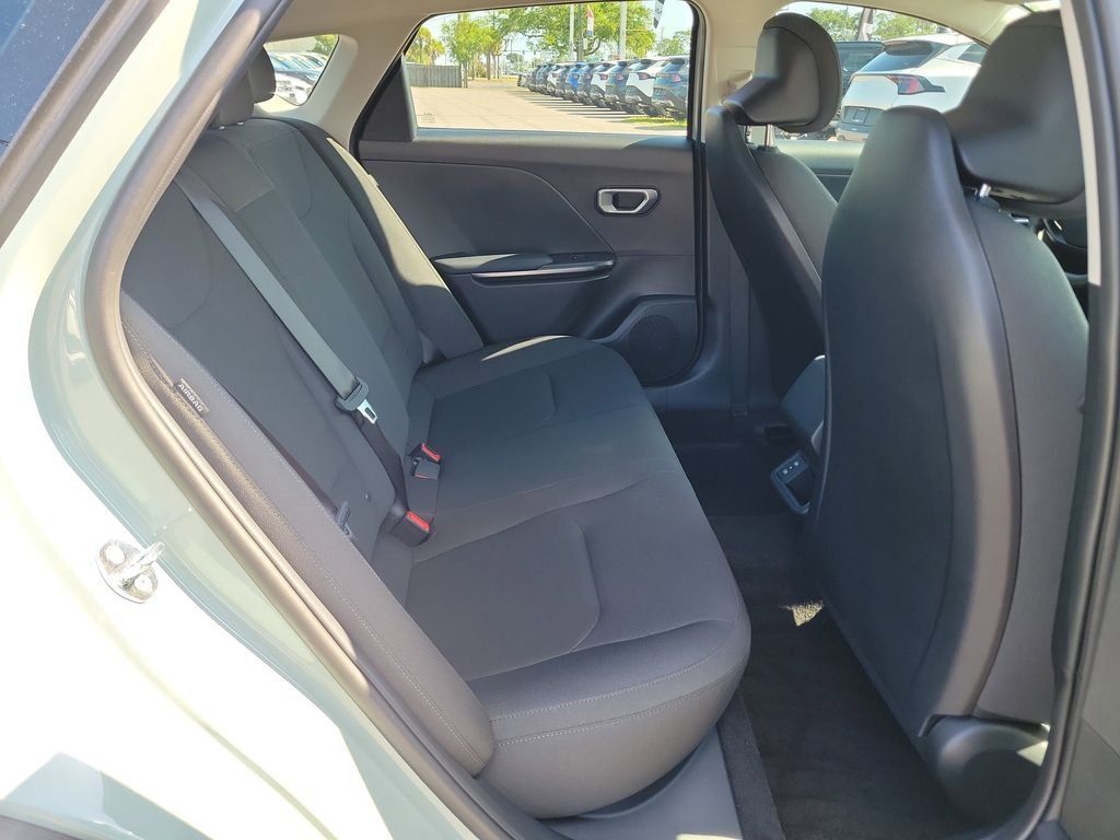 New 2026 Kia K4 FWD image 12