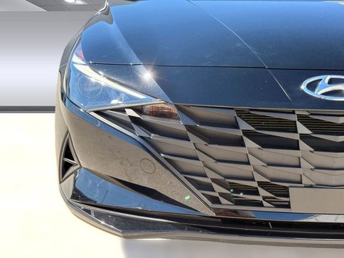 Used 2023 Hyundai Elantra SEL w/ Convenience Package image 10