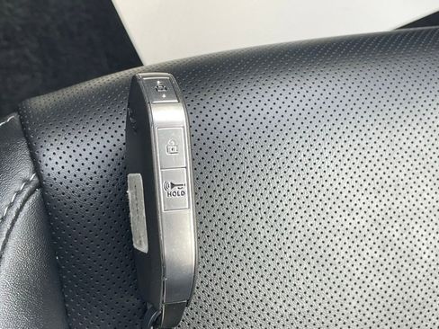 Certified 2024 Kia Telluride S w/ S Sunroof Package image 38