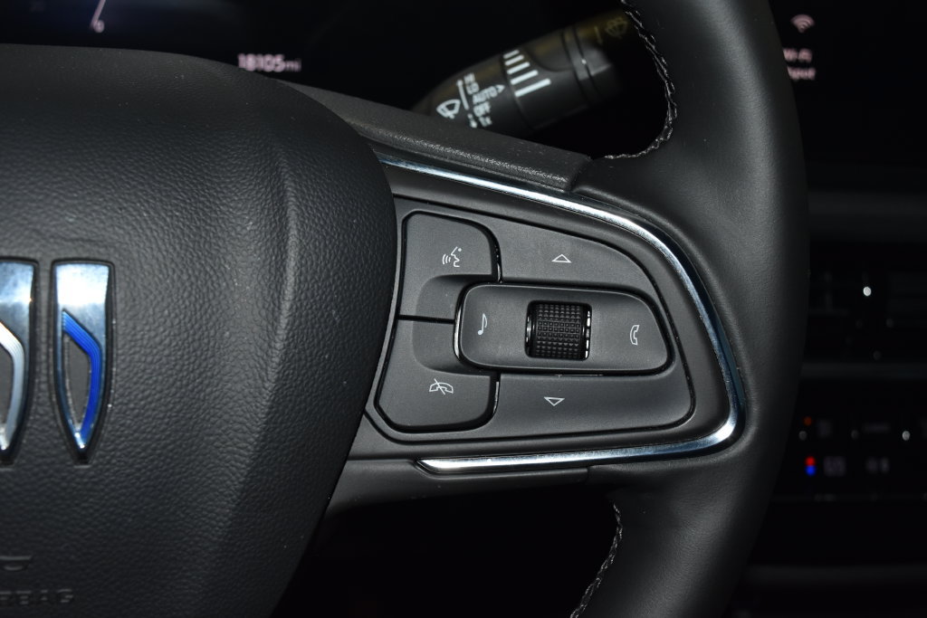 Used 2025 Buick Envista Preferred FWD image 10