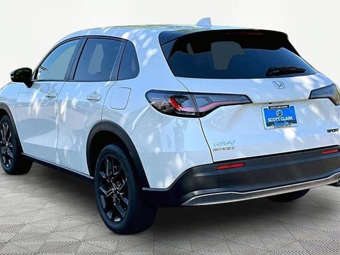Used 2024 Honda HR-V Sport image 5