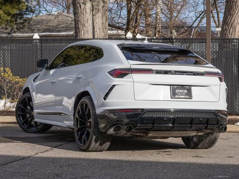 Used 2022 Lamborghini Urus image 21