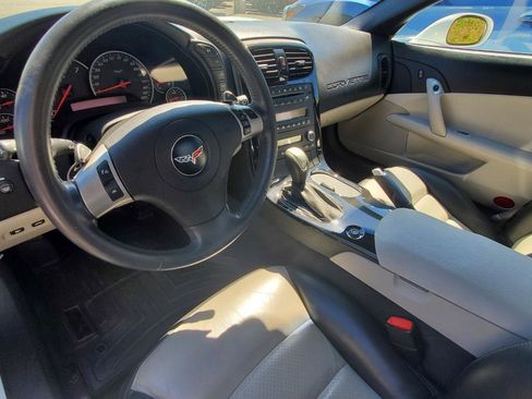 Used 2009 Chevrolet Corvette Convertible w/ Preferred Equipment Group image 6