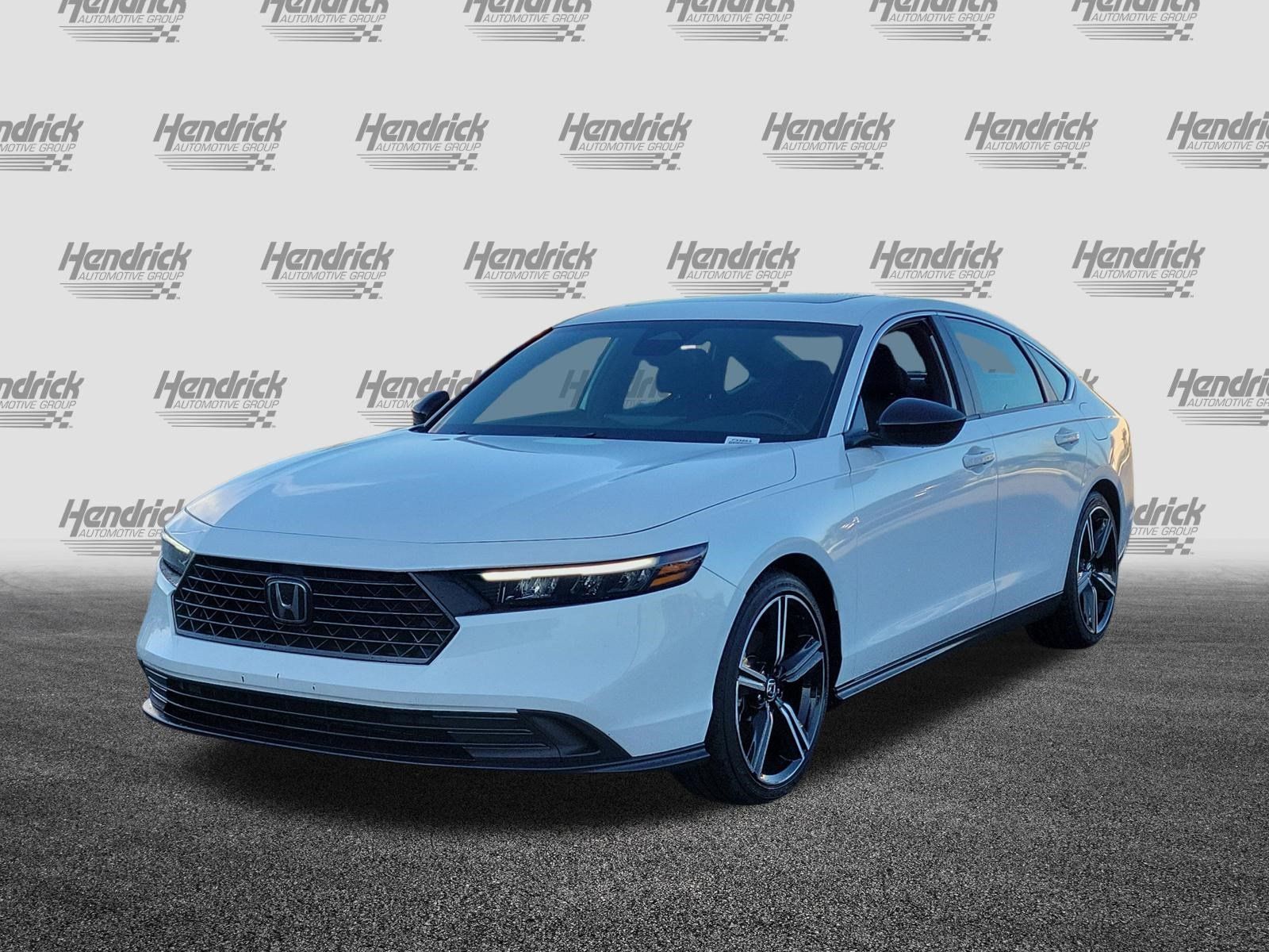Used 2023 Honda Accord Sport image 3