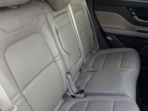 Used 2021 Lincoln Corsair Grand Touring AWD/4WD image 38