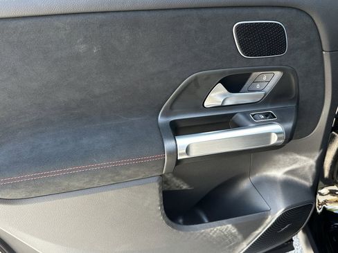 Certified 2025 Mercedes-Benz GLB 250 4MATIC image 25
