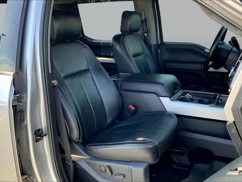 Used 2020 Ford F250 Lariat w/ Lariat Ultimate Package AWD/4WD image 9