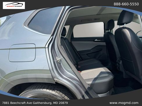 Used 2022 Volkswagen Taos SE FWD image 29