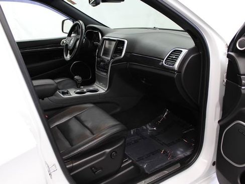 Used 2015 Jeep Grand Cherokee Overland AWD/4WD image 26