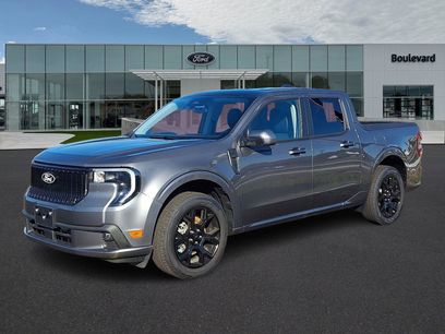 New 2025 Ford Maverick Lobo