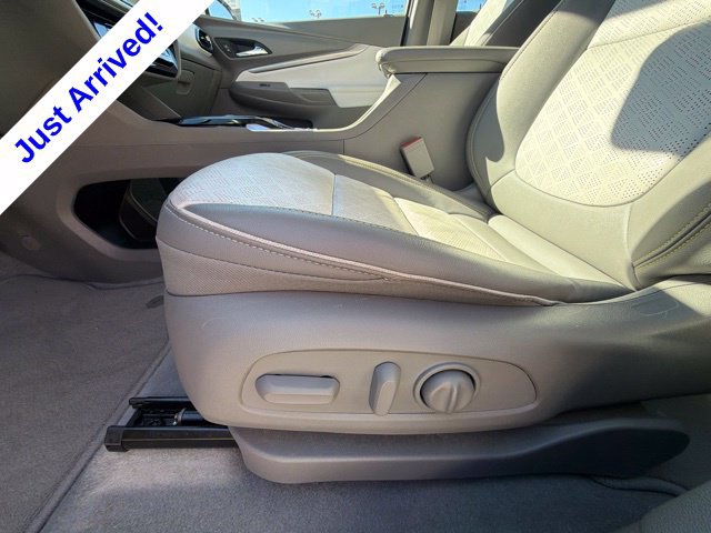 Used 2023 Chevrolet Bolt EUV Premier FWD image 39