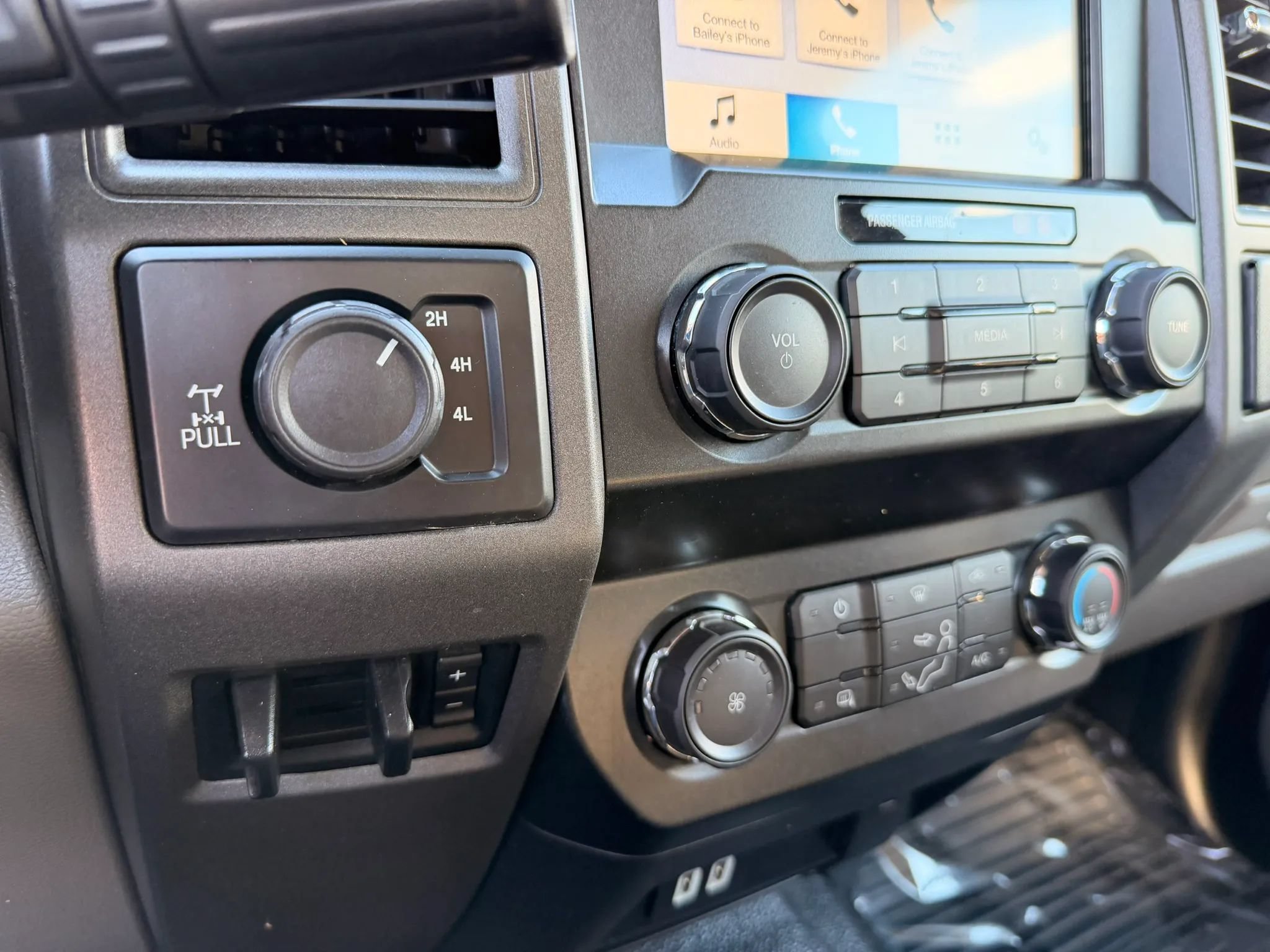 Used 2019 Ford F350 XL w/ STX Appearance Package AWD/4WD image 25