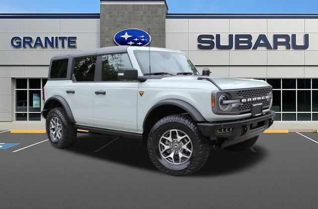Used 2024 Ford Bronco Badlands AWD/4WD image 3