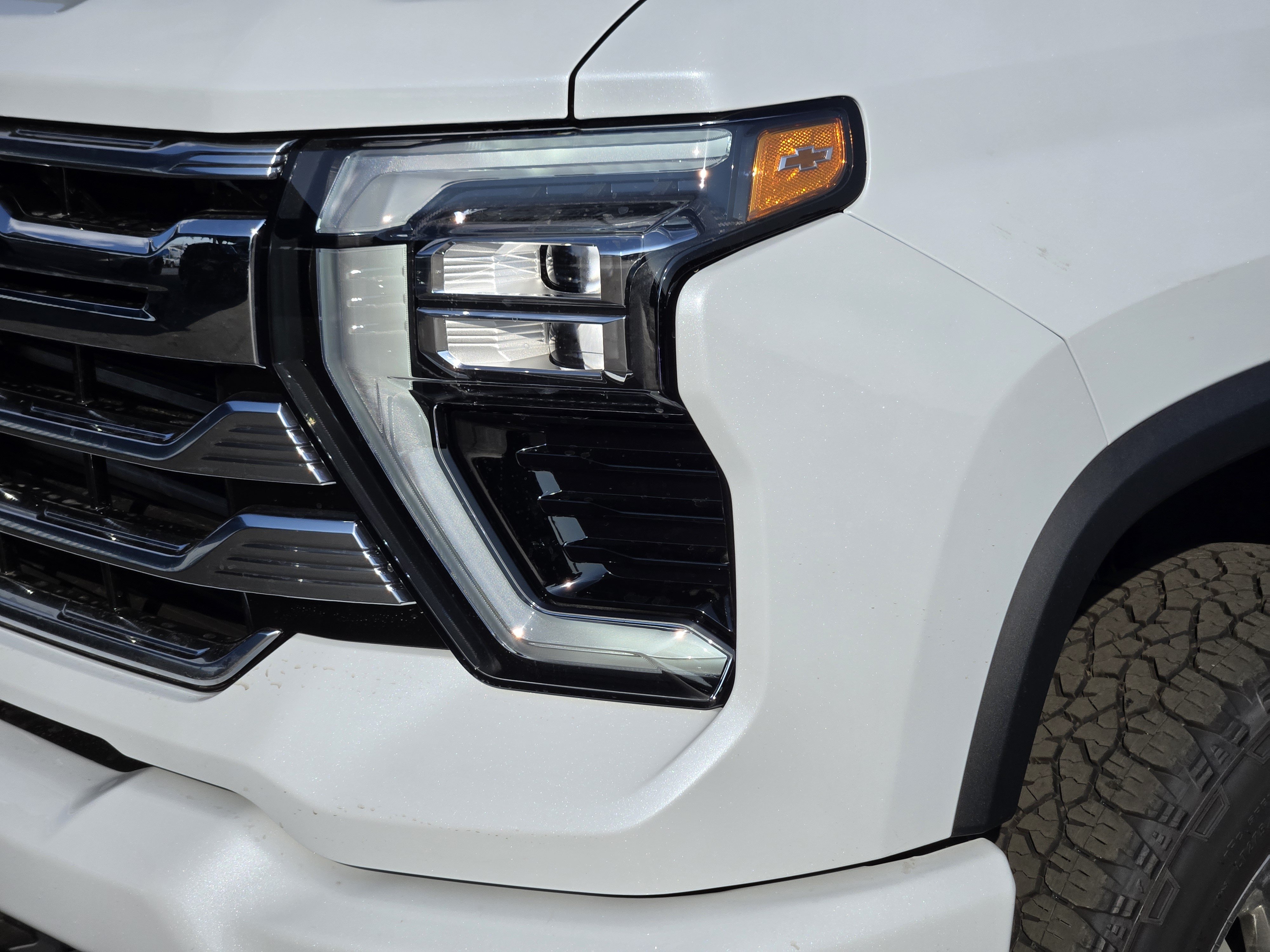 New 2026 Chevrolet Silverado 2500 High Country w/ Technology Package AWD/4WD image 6