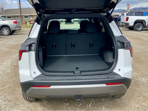 New 2026 Chevrolet Equinox LT w/ Safety and Technology Package AWD/4WD image 21