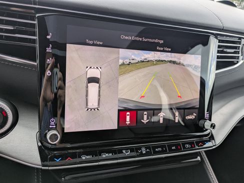 New 2026 Jeep Grand Wagoneer Limited AWD/4WD image 23
