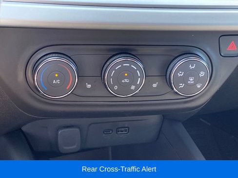 Used 2025 Chevrolet Trax RS w/ Driver Confidence Package FWD image 12