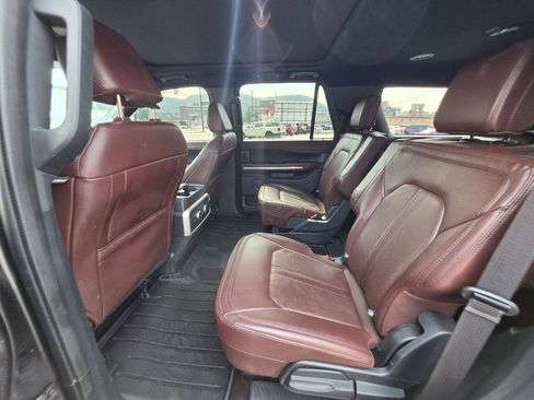 Used 2022 Ford Expedition Limited AWD/4WD image 17