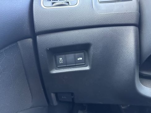 Used 2019 INFINITI Q50 Luxe w/ Essential Package (3.0T Luxe) image 19