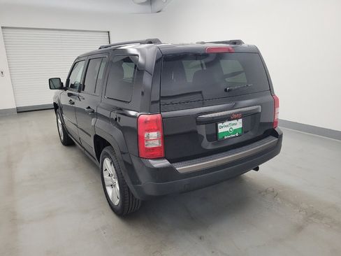 Used 2017 Jeep Patriot Latitude FWD image 5