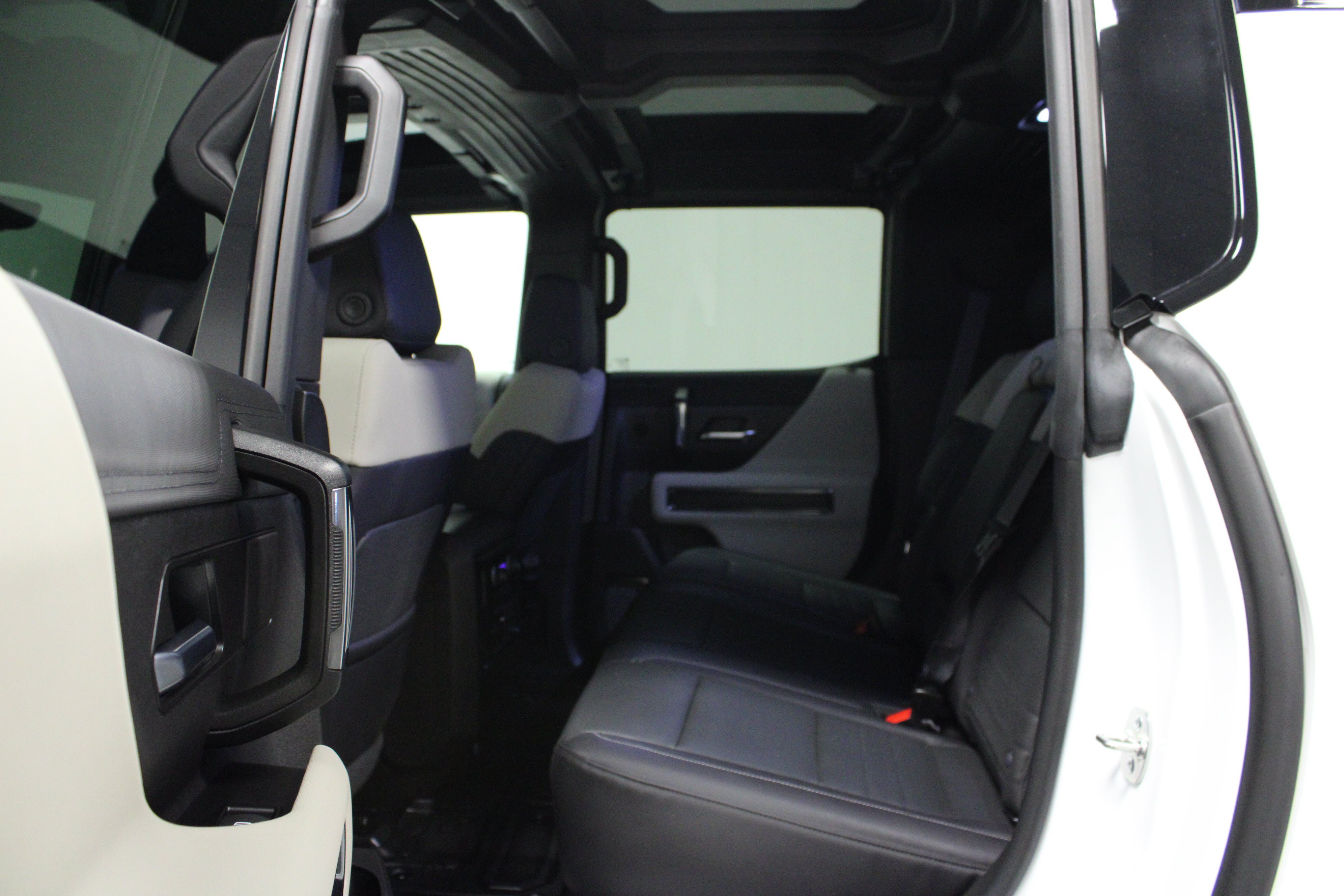 Used 2026 GMC Hummer EV SUV AWD/4WD image 13