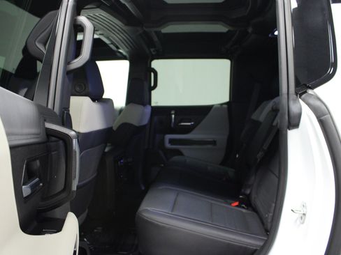 Used 2026 GMC Hummer EV SUV AWD/4WD image 13