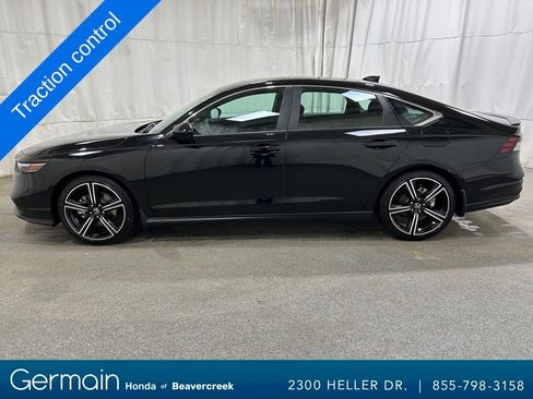 Used 2025 Honda Accord Sport image 6