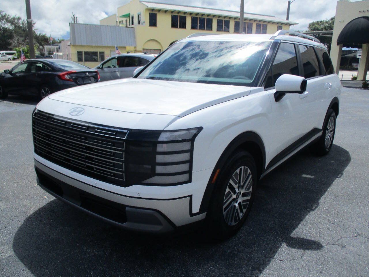 Used 2026 Hyundai Palisade SEL Premium FWD image 4