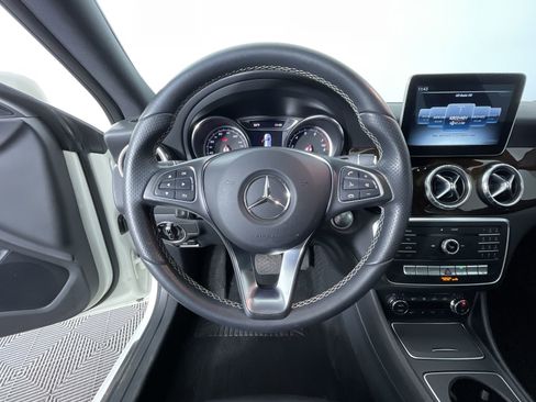 Used 2018 Mercedes-Benz CLA 250 4MATIC image 17
