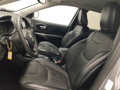 Used 2022 Jeep Cherokee Latitude Lux image 17