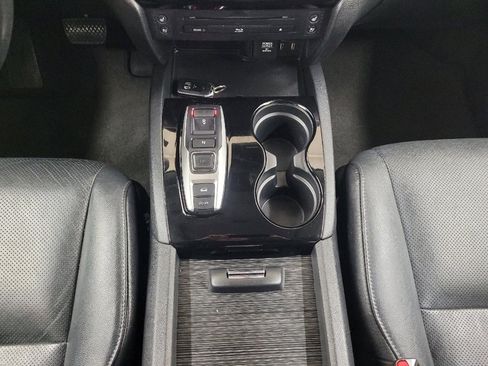 Used 2016 Honda Pilot Elite image 26