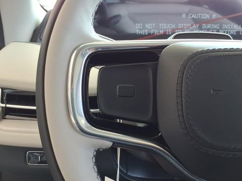 New 2026 Lincoln Navigator Reserve AWD/4WD image 16