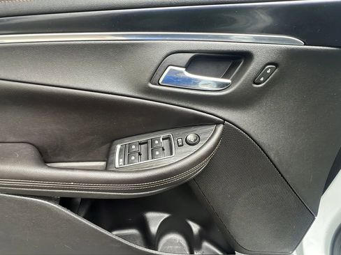 Used 2019 Chevrolet Impala LT image 22