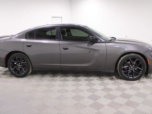 Used 2022 Dodge Charger SXT w/ Blacktop Package image 26