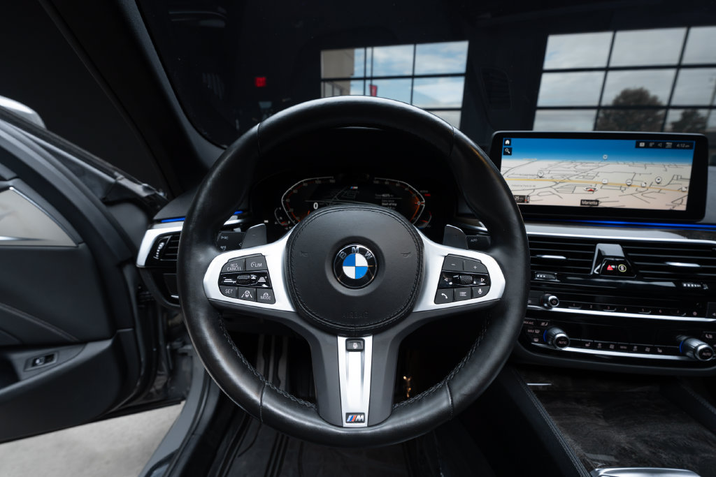 Used 2022 BMW 540i w/ M Sport Package RWD image 24
