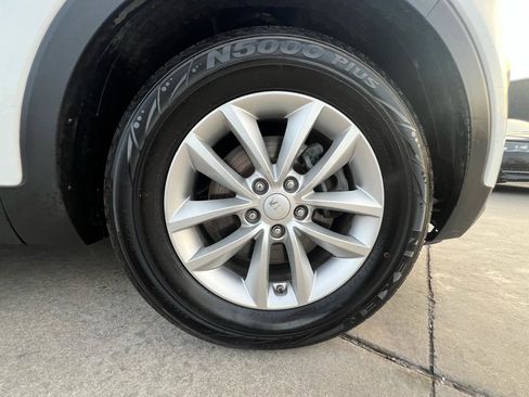 Used 2017 Kia Sorento AWD w/ LX Convenience Package image 38