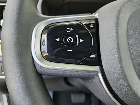 New 2026 Volvo XC60 B5 Core w/ Protection Package image 31