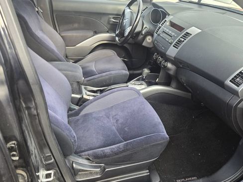 Used 2010 Mitsubishi Outlander ES FWD image 8