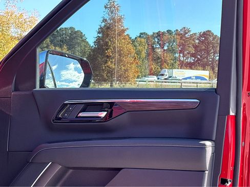 New 2025 Chevrolet Tahoe Premier image 18